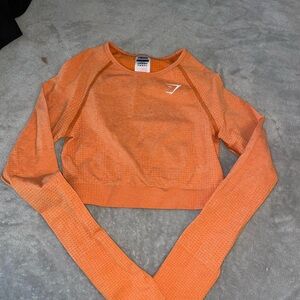 Gymshark cropped workout shirt